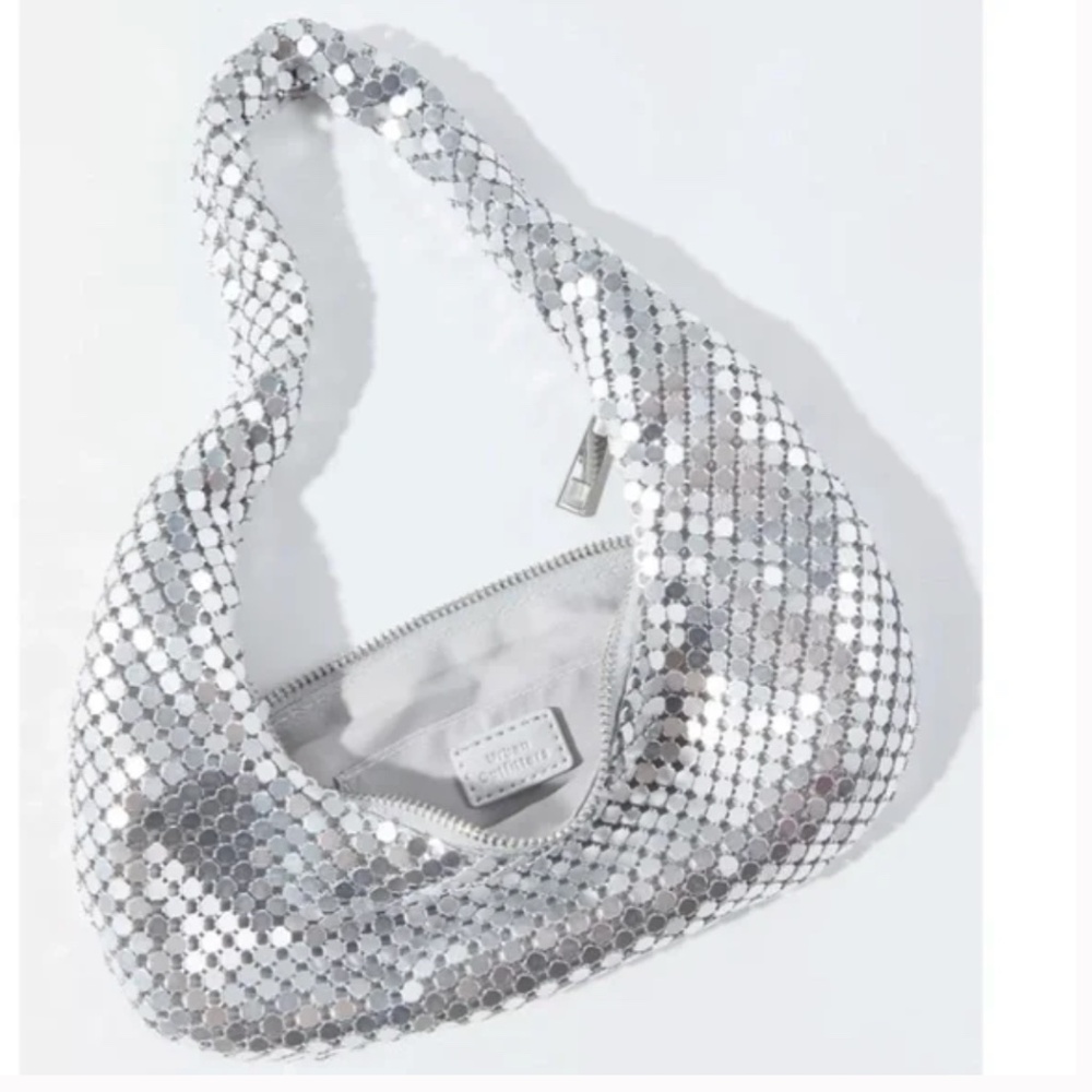 ⭐️ UO Chainmail Crescent Baguette Shine Shimmer Artsy Retro Y2K 2000 Bag Purse